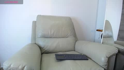 bryan_oficials online show from February 2025 03:51:01 AM