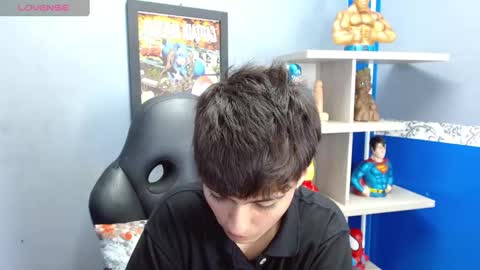 Snapshot of bryce_evans chatting on December 2024 06:06:02 PM B R Y C E  online show from December 2024 06:06:02 PM