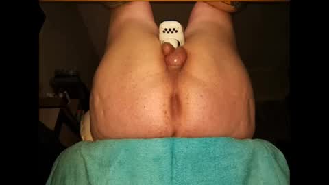 Snapshot of bubbl3sbutt chatting on May 2026 01:00:02 AM Bubbl3sbutt online show from May 2026 01:00:02 AM