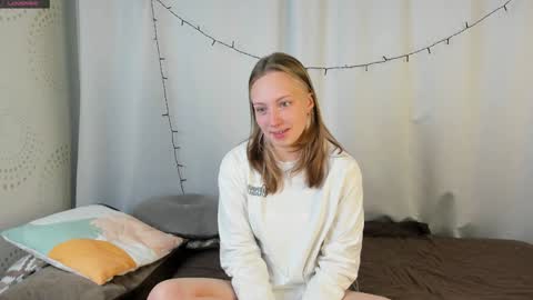 Snapshot of bubblebbb chatting on January 2025 04:02:01 AM Sabrina online show from January 2025 04:02:01 AM