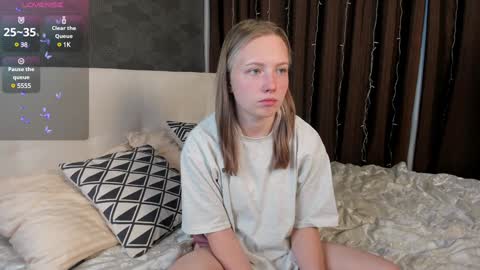 Snapshot of bubblebbb chatting on January 2025 05:05:01 AM Sabrina online show from January 2025 05:05:01 AM