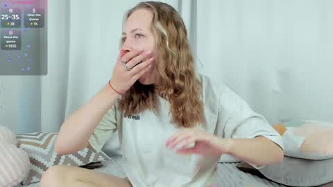 Snapshot of bubblebbb chatting on February 2025 04:25:02 AM Sabrina online show from February 2025 04:25:02 AM