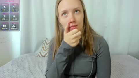 Snapshot of bubblebbb chatting on March 2025 06:05:02 AM Sabrina online show from March 2025 06:05:02 AM