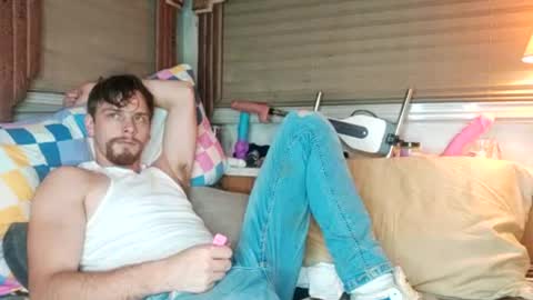 Snapshot of bubblebutt417 chatting on June 2026 01:44:02 AM Max candi online show from June 2026 01:44:02 AM