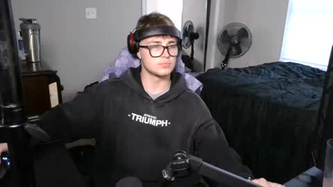 BubblebuttBdn online show from September 2025 11:52:01 PM