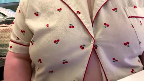 Snapshot of bubblegirl0 chatting on April 2026 04:18:01 PM bubblegirl online show from April 2026 04:18:01 PM