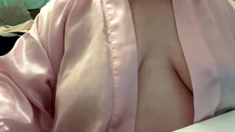 Snapshot of bubblegirl0 chatting on April 2026 06:57:01 PM bubblegirl online show from April 2026 06:57:01 PM