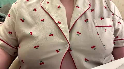 Snapshot of bubblegirl0 chatting on April 2026 02:36:01 AM bubblegirl online show from April 2026 02:36:01 AM