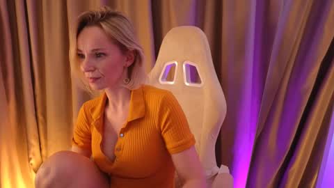 bubbling_crush online show from February 2025 05:58:01 AM