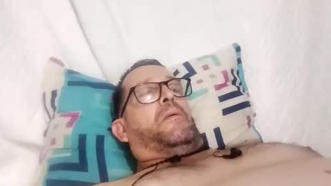 buchs32 online show from October 2025 03:32:02 AM