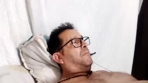 buchs32 online show from November 2025 04:55:01 AM