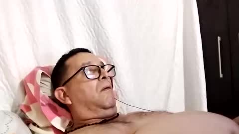 buchs32 online show from December 2025 05:01:01 AM