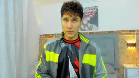 Snapshot of buddy_whitte chatting on February 2025 11:23:02 AM Buddy Whitte online show from February 2025 11:23:02 AM