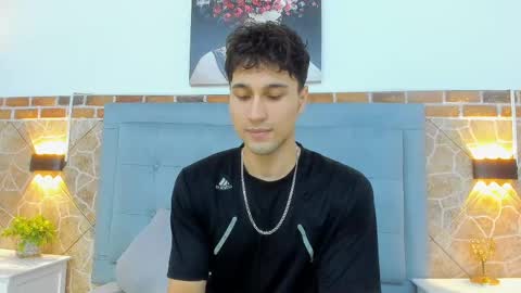 Snapshot of buddy_whitte chatting on March 2025 02:29:01 PM Buddy Whitte online show from March 2025 02:29:01 PM