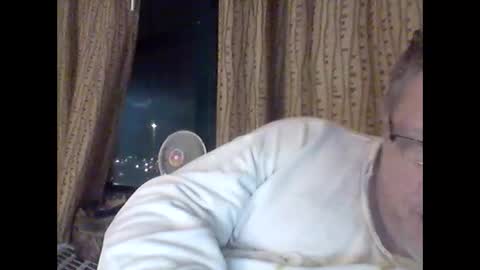 Snapshot of buddyluvzumore chatting on February 2025 09:10:01 AM buddyluvzumore online show from February 2025 09:10:01 AM