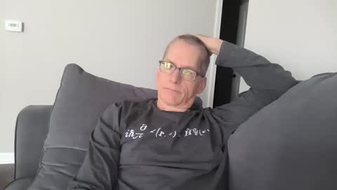 budman004 online show from November 2025 03:58:01 PM