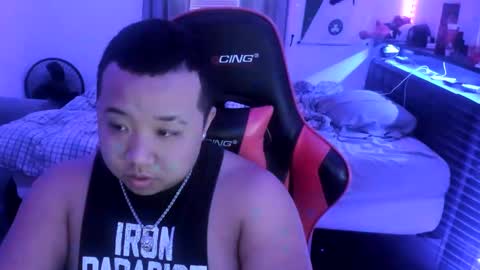 buffsexyman24 online show from March 2025 10:10:02 PM