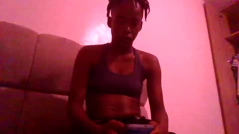 Snapshot of buffybaby_2 chatting on February 2026 07:17:02 PM buffybaby_2 online show from February 2026 07:17:02 PM