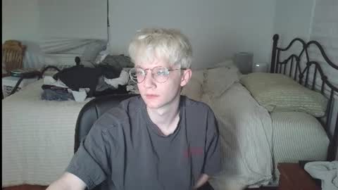 Snapshot of bugboy08 chatting on June 2026 03:55:01 AM bugboy08 online show from June 2026 03:55:01 AM