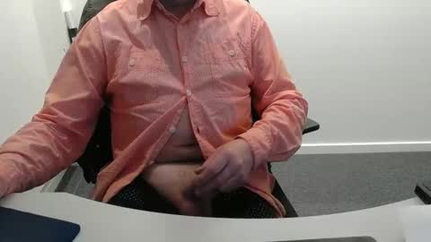 Snapshot of buggemann chatting on October 2025 04:02:02 AM buggemann online show from October 2025 04:02:02 AM