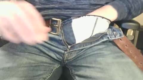 Snapshot of buggemann chatting on November 2025 05:57:01 PM buggemann online show from November 2025 05:57:01 PM