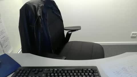 Snapshot of buggemann chatting on December 2025 07:14:02 AM buggemann online show from December 2025 07:14:02 AM