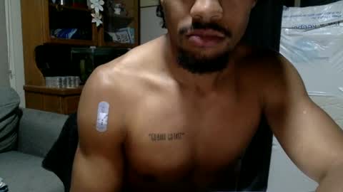 Snapshot of bulaboy27 chatting on January 2025 02:35:02 PM meaty man online show from January 2025 02:35:02 PM