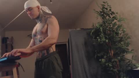 Dmitriy  online show from February 2025 06:44:01 PM