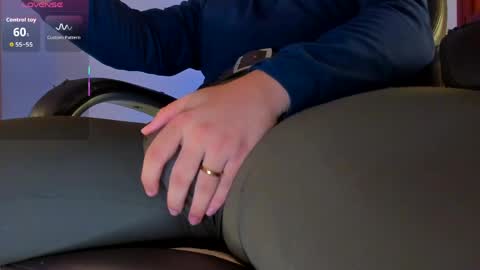 Snapshot of bulgeart chatting on April 2026 03:48:01 AM John online show from April 2026 03:48:01 AM