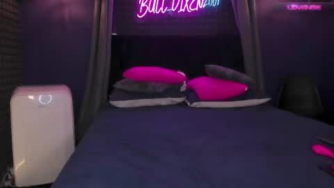 Bunny and The Rock online show from October 2025 12:11:01 AM