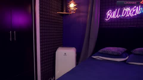 Snapshot of bull_vixen2001 chatting on March 2026 09:31:01 PM Bunny and The Rock online show from March 2026 09:31:01 PM