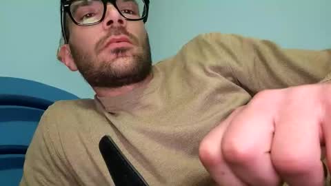 Bullboy9292 online show from April 2026 10:29:02 PM