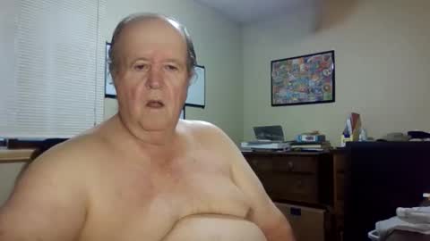 bullfrogg5050 online show from October 2025 01:48:02 PM