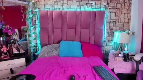 Snapshot of bulmasweetyose chatting on January 2025 08:10:02 PM bulmasweetyose  mommy submissive control milf lovense online show from January 2025 08:10:02 PM