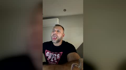 Snapshot of bungabunga2026 chatting on April 2026 08:06:02 PM bungabunga2026 online show from April 2026 08:06:02 PM