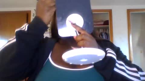 Snapshot of bunny8354367 chatting on September 2025 10:11:01 PM Bunny online show from September 2025 10:11:01 PM