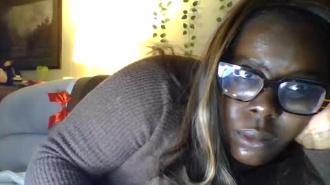 Snapshot of bunny8354367 chatting on October 2025 12:14:01 AM Bunny online show from October 2025 12:14:01 AM