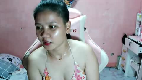 Snapshot of bunny_flower18 chatting on April 2026 01:49:01 PM bunny_flower18 online show from April 2026 01:49:01 PM