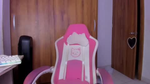 Isa online show from February 2026 04:44:02 AM