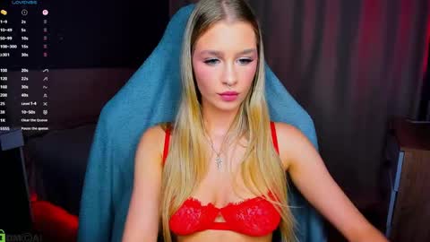 Snapshot of bunny_wetty chatting on April 2026 07:03:01 PM ruslana online show from April 2026 07:03:01 PM