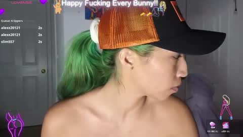 Snapshot of bunnycheekz chatting on January 2025 05:11:02 AM Tokki bunny online show from January 2025 05:11:02 AM