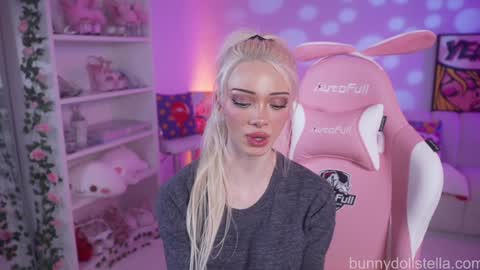 Stella online show from January 2026 12:46:01 AM