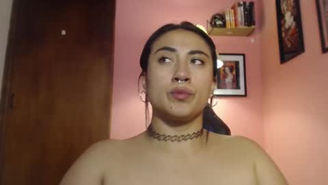 Snapshot of bunnyemilyr0s33 chatting on February 2025 09:25:01 PM bunnyEmilyR0s33 online show from February 2025 09:25:01 PM