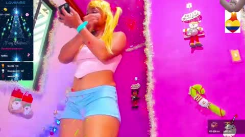 Snapshot of bunnygirl98 chatting on December 2024 01:49:02 PM BARBYCHOCOLAT online show from December 2024 01:49:02 PM