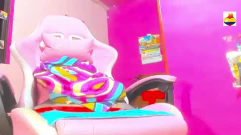 Snapshot of bunnygirl98 chatting on September 2025 10:37:01 PM BARBYCHOCOLAT online show from September 2025 10:37:01 PM