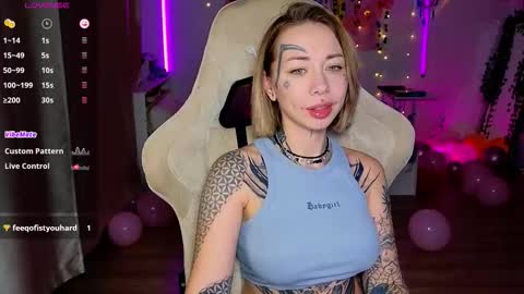 bunnykelly online show from October 2025 07:14:02 PM