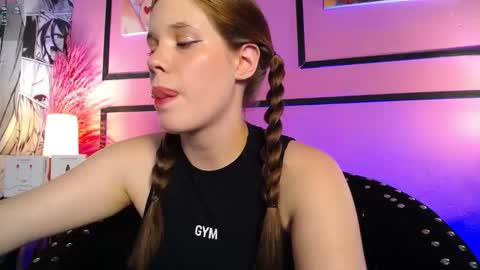 Snapshot of bunnyleahxxx chatting on December 2025 07:11:02 PM ANASTASIA online show from December 2025 07:11:02 PM