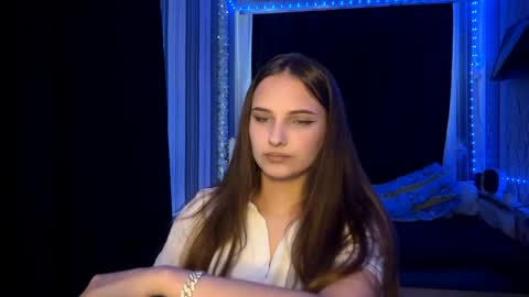 Snapshot of bunnytrussel chatting on May 2026 10:31:02 AM Bella online show from May 2026 10:31:02 AM