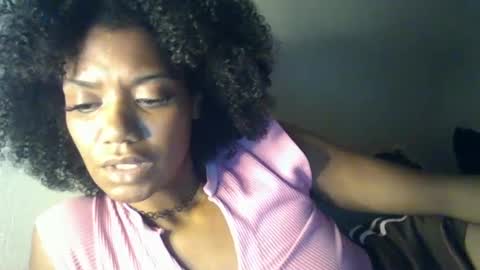 Snapshot of bunnyy_tharider25 chatting on September 2025 02:05:01 AM Bunny online show from September 2025 02:05:01 AM