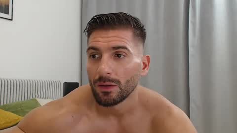 Snapshot of bunzdanny chatting on December 2024 07:54:02 PM BunzDanny online show from December 2024 07:54:02 PM